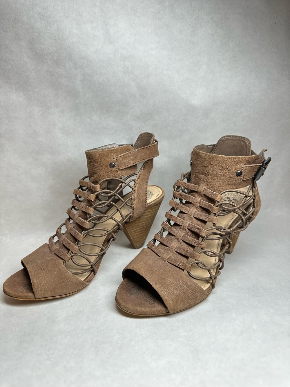 Vince Camuto Open-Toe Lace-Up Heeled Sandals in Brown SZ 5